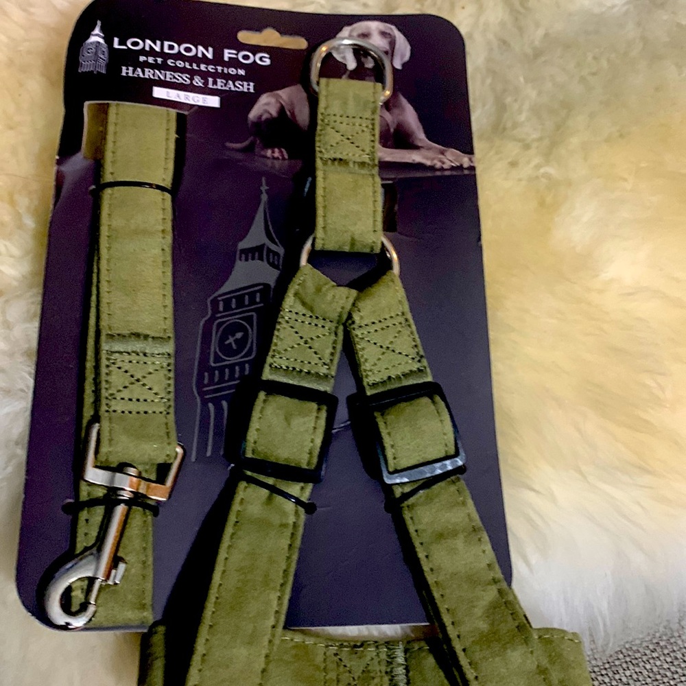 London Fog pet collection harness & leash